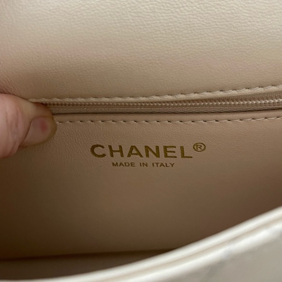 Chanel sweetheart flap bag - Picture 8 of 8